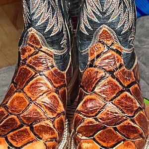 HORSE POWER BOYS' SEAS THE DAY FISH PRINT BOOTS